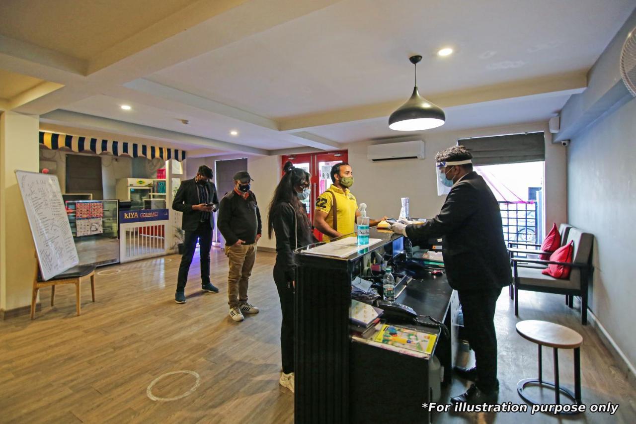 Townhouse Oak Hotel Vaibhav Сурат Экстерьер фото